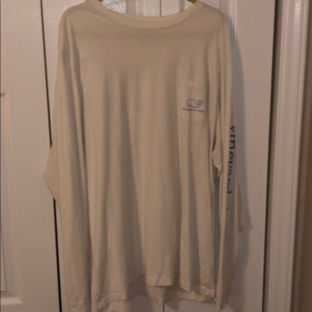 Long sleeved pocketed Vineyard Vines LS